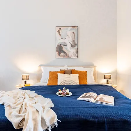 Apartmán Days - Riverside Two-bedroom With Workspace In New Town Praha