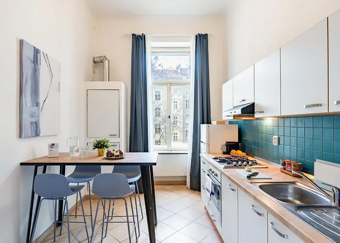 Days - Riverside Two-bedroom With Workspace In New Town Lejlighed *